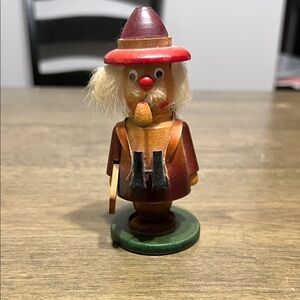 Vintage  SteinbachWooden Carved Smoker Bird Hunting Figure 4.75" Tall